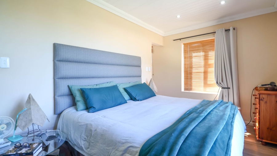 2 Bedroom Property for Sale in Stilbaai Wes Western Cape